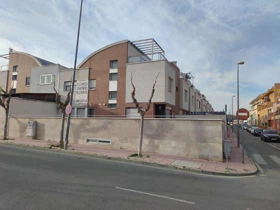 Foto 2 de Piso en venta en calle Francisco Martínez Campillo de 4 habitaciones con terraza y garaje