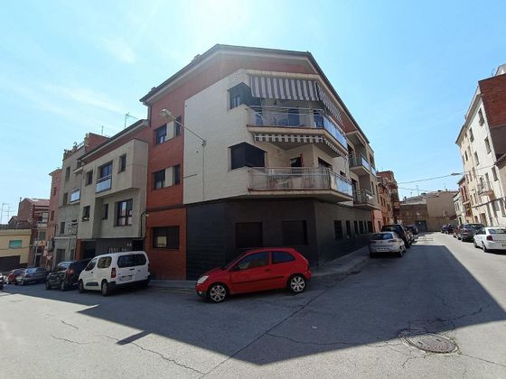 Foto 1 de Venta de piso en calle De Manresa de 3 habitaciones con terraza y garaje