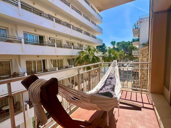 Foto 2 de Piso en venta en S'Illot-Cala Morlanda de 3 habitaciones con terraza y balcón