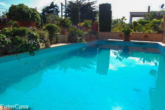Foto 2 de Xalet en venda a Nord de 4 habitacions amb terrassa i piscina