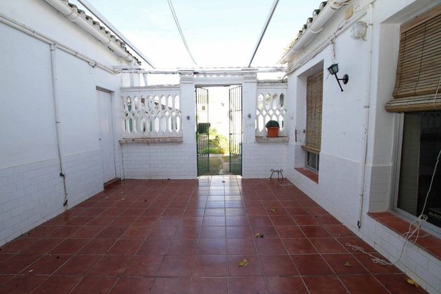 Foto 1 de Xalet en venda a Puebla de la Calzada de 5 habitacions amb garatge i balcó