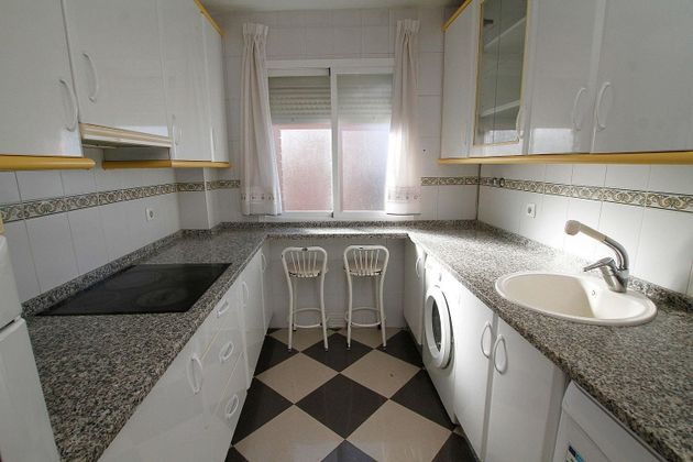Foto 2 de Pis en venda a San Roque - Ronda norte de 2 habitacions amb aire acondicionat