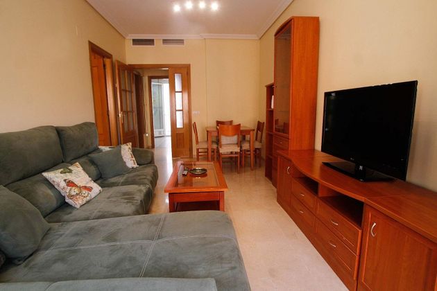 Foto 1 de Alquiler de piso en Pardaleras de 3 habitaciones con terraza y muebles