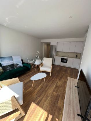 Foto 2 de Piso en alquiler en Fuente del Berro de 2 habitaciones con muebles y aire acondicionado