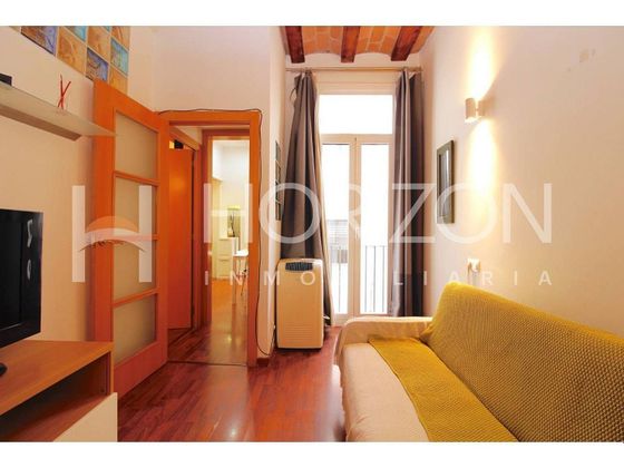 Foto 2 de Pis en venda a El Raval de 1 habitació i 37 m²