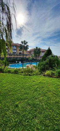 Foto 2 de Àtic en venda a calle Granado del Higueron de 3 habitacions amb terrassa i piscina