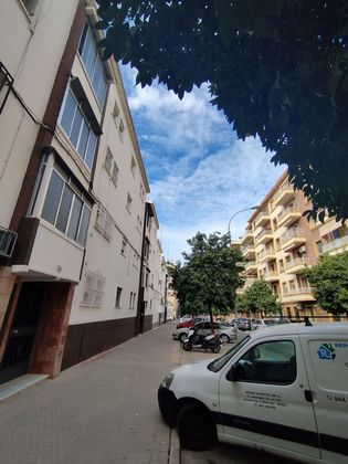 Foto 2 de Venta de piso en La Buhaira de 3 habitaciones con terraza y aire acondicionado
