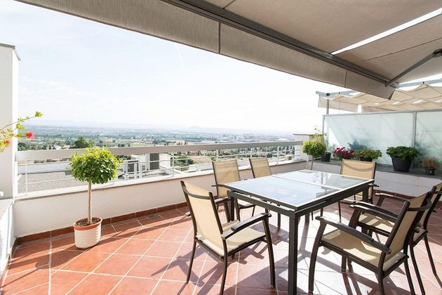 Foto 1 de Casa en venda a Bola de Oro - Serrallo de 4 habitacions amb terrassa i piscina