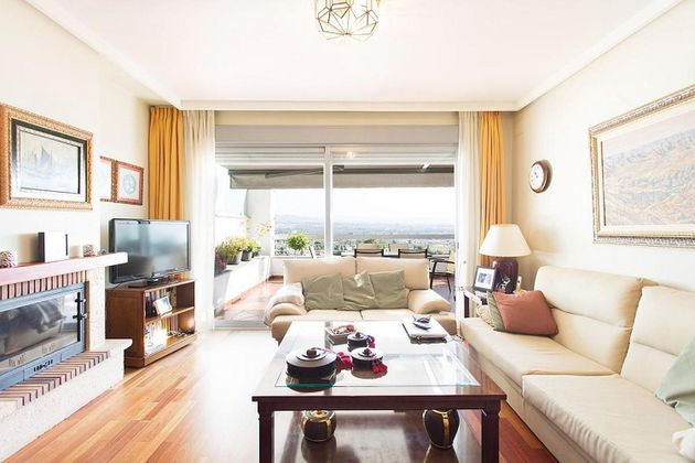 Foto 2 de Casa en venda a Bola de Oro - Serrallo de 4 habitacions amb terrassa i piscina