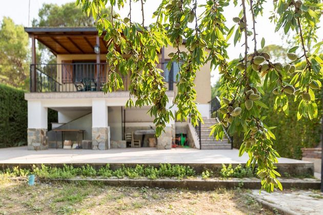 Foto 2 de Xalet en venda a Iznalloz de 2 habitacions amb terrassa i jardí
