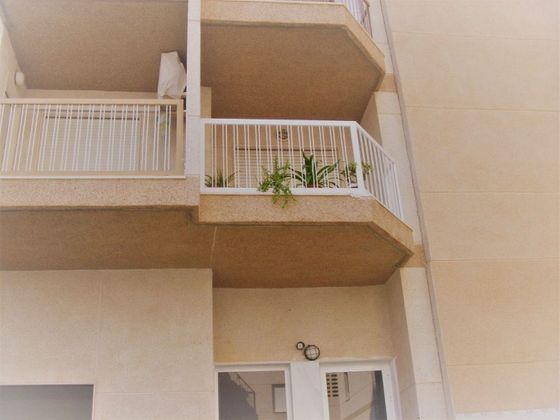 Foto 2 de Pis en lloguer a Centro - Santa Pola de 1 habitació amb terrassa i mobles