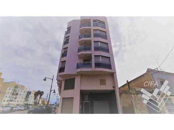 Foto 1 de Piso en venta en Casco Urbano de 2 habitaciones con terraza y balcón