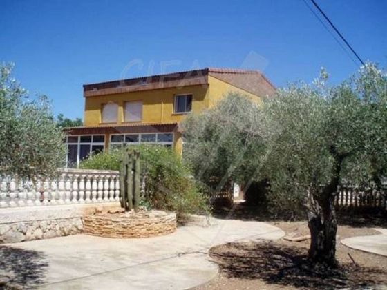Foto 2 de Xalet en venda a Ulldecona de 5 habitacions amb terrassa i piscina