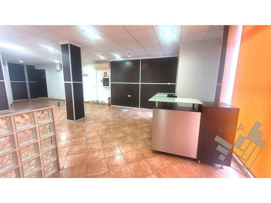 Foto 2 de Oficina en venda a Casco Urbano amb aire acondicionat