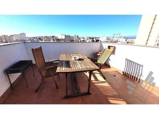 Foto 1 de Dúplex en venda a Casco Urbano de 2 habitacions amb terrassa i balcó