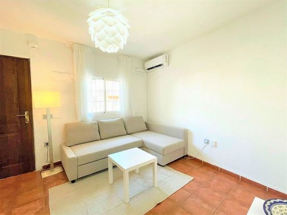 Foto 1 de Piso en venta en calle Castilla de 2 habitaciones con terraza y aire acondicionado
