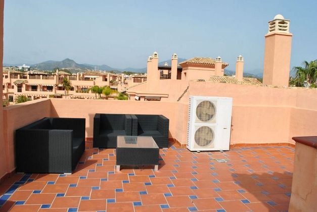 Foto 2 de Ático en venta en calle Campo de Luna de 3 habitaciones con terraza y piscina