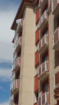 Foto 2 de Venta de piso en calle Alfonso Querejazu de 3 habitaciones con garaje y balcón