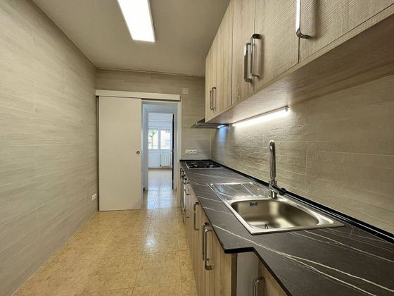 Foto 1 de Venta de piso en Avinguda Catalunya de 3 habitaciones con calefacción y ascensor