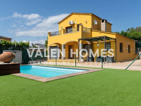 Foto 1 de Casa en venda a Sils de 3 habitacions amb terrassa i piscina