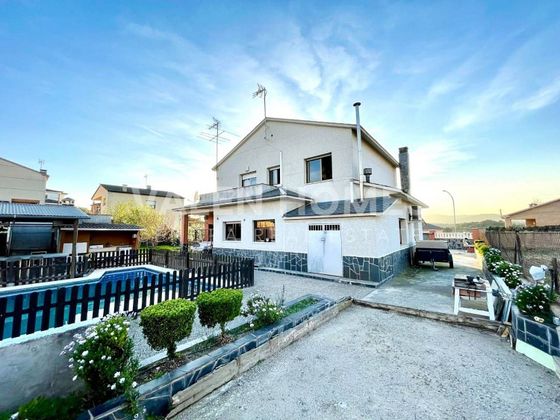 Foto 1 de Casa en venda a Lliçà de Vall de 4 habitacions amb terrassa i piscina