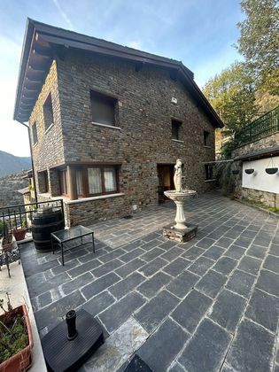 Foto 1 de Casa rural en alquiler en Escaldes, les de 5 habitaciones con terraza y garaje