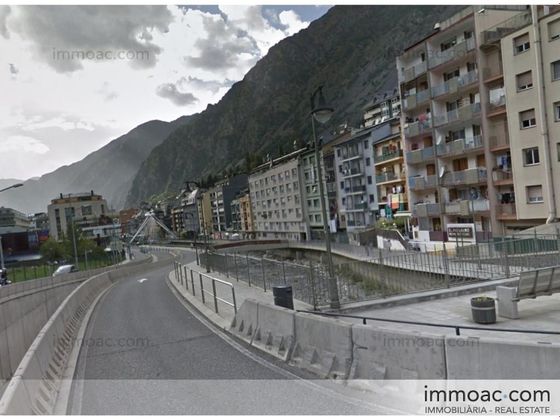 Foto 2 de Edificio en venta en Andorra la Vella de 1433 m²