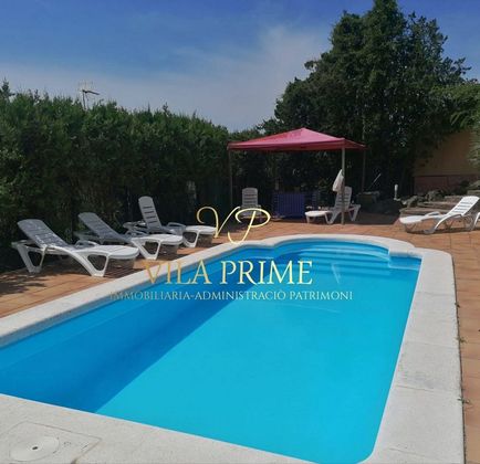 Foto 1 de Chalet en venta en Terrabrava - Tordera Parc de 4 habitaciones con terraza y piscina