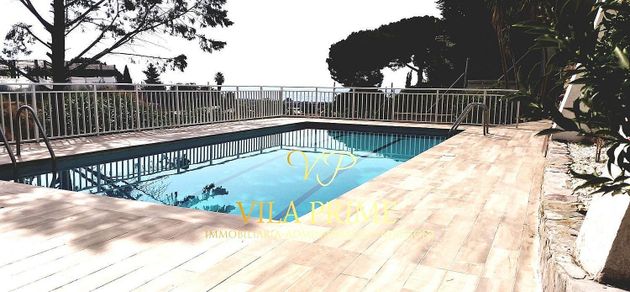Foto 1 de Xalet en venda a Cabrils de 9 habitacions amb terrassa i piscina