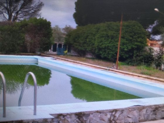 Foto 2 de Xalet en venda a calle Carloleño de 4 habitacions amb terrassa i piscina
