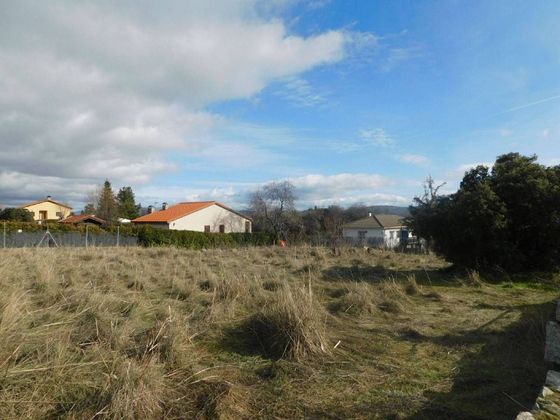 Foto 2 de Venta de terreno en Gargantilla del Lozoya y Pinilla de Buitrago de 923 m²