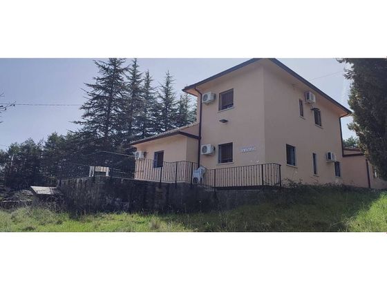 Foto 2 de Xalet en venda a Piñuécar-Gandullas de 4 habitacions amb terrassa i garatge
