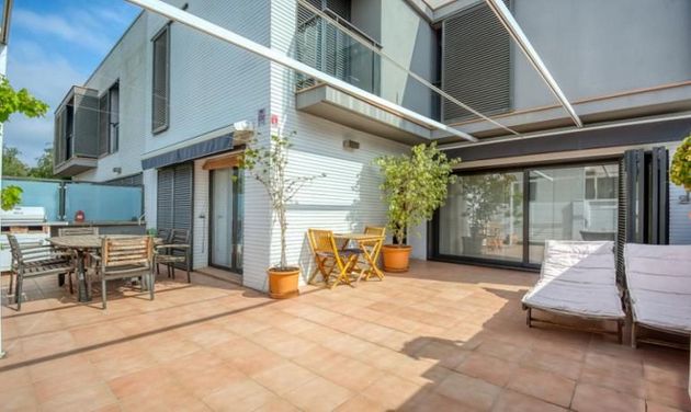 Foto 1 de Venta de casa adosada en Els Grecs - Mas Oliva de 5 habitaciones con terraza y piscina