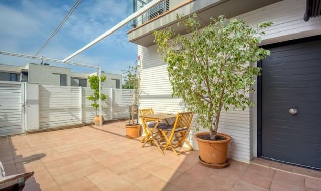 Foto 2 de Venta de casa adosada en Els Grecs - Mas Oliva de 5 habitaciones con terraza y piscina