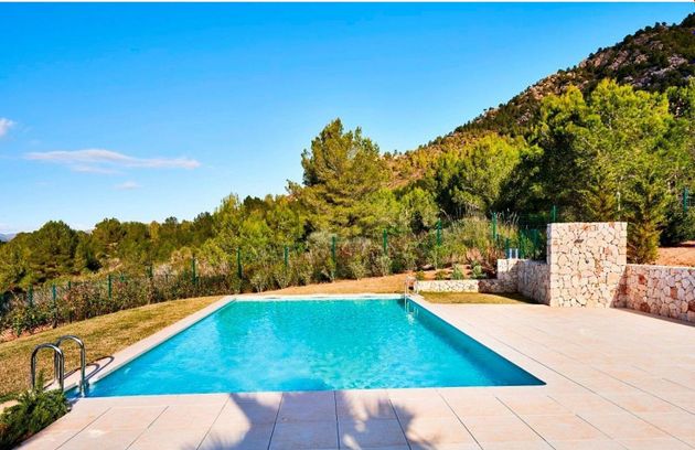 Foto 1 de Piso en venta en carretera Coves de S'ermita de 3 habitaciones con terraza y piscina