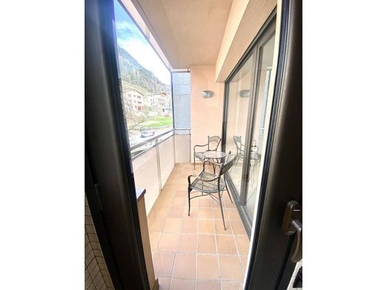 Foto 1 de Piso en venta en Escaldes, les de 3 habitaciones con balcón y calefacción