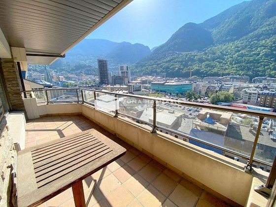 Foto 1 de Piso en venta en Andorra la Vella de 5 habitaciones con terraza y garaje
