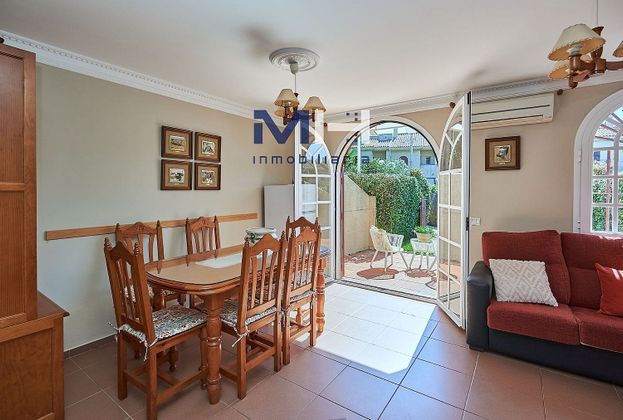 Foto 2 de Casa en venta en avenida Nuevo Oasis de 4 habitaciones con terraza y piscina