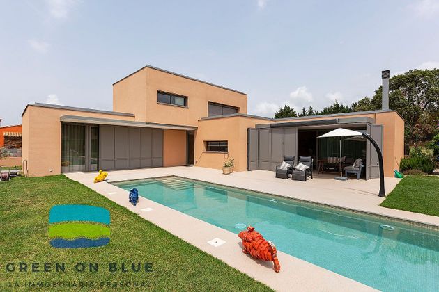 Foto 2 de Xalet en venda a Peralada de 3 habitacions amb terrassa i piscina