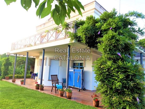Foto 2 de Xalet en venda a avenida Mare de Deu de Gracia de 5 habitacions amb terrassa i piscina