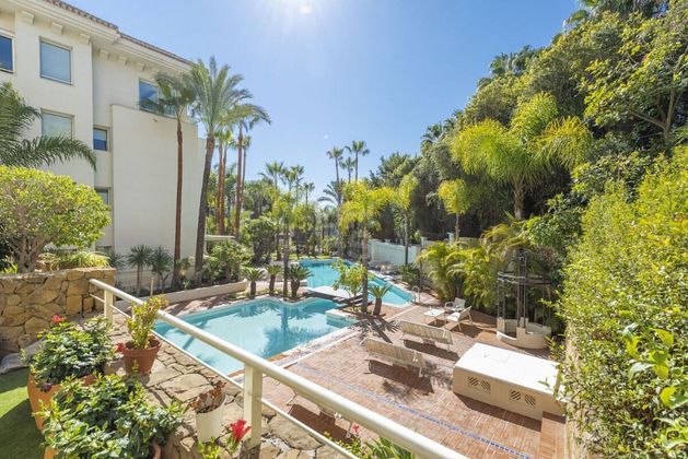 Foto 2 de Pis en venda a calle Sierra Blanca Golden Mile de 3 habitacions amb terrassa i piscina