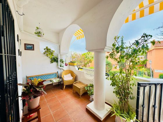Foto 1 de Casa en venda a Cabo Pino - Reserva de Marbella de 3 habitacions amb terrassa i piscina