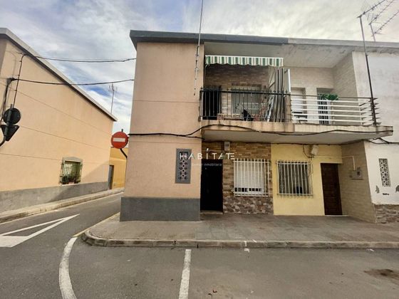 Foto 1 de Casa en venda a San Pedro del Pinatar de 3 habitacions amb terrassa
