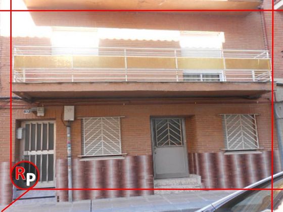 Foto 2 de Casa adossada en venda a Centro - San Fernando de Henares de 3 habitacions amb terrassa i calefacció