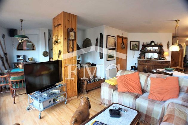 Foto 1 de Àtic en venda a calle De Les Escoles Pies de 3 habitacions amb terrassa i garatge