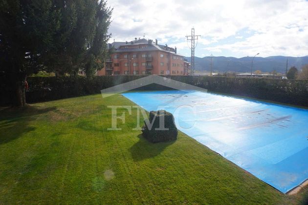 Foto 1 de Piso en venta en calle Canigó de 3 habitaciones con piscina y garaje