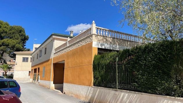 Foto 2 de Casa en venda a calle Partida Algueda de 4 habitacions amb terrassa i piscina