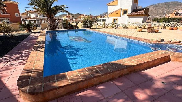 Foto 2 de Venta de chalet en calle Algorfa de 3 habitaciones con terraza y piscina