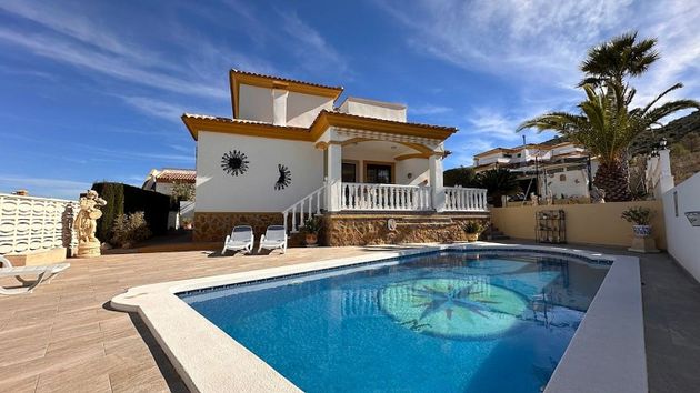 Foto 2 de Xalet en venda a calle Cocentina de 3 habitacions amb terrassa i piscina