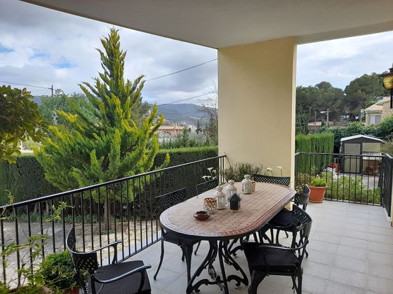 Foto 1 de Xalet en venda a calle Alcoletxa de 4 habitacions amb terrassa i piscina